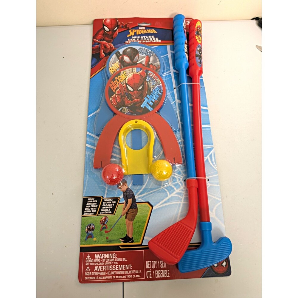 Hedstrom Spider-Man Miniature Golf Course Set w/ 2 Clubs & 2 Balls